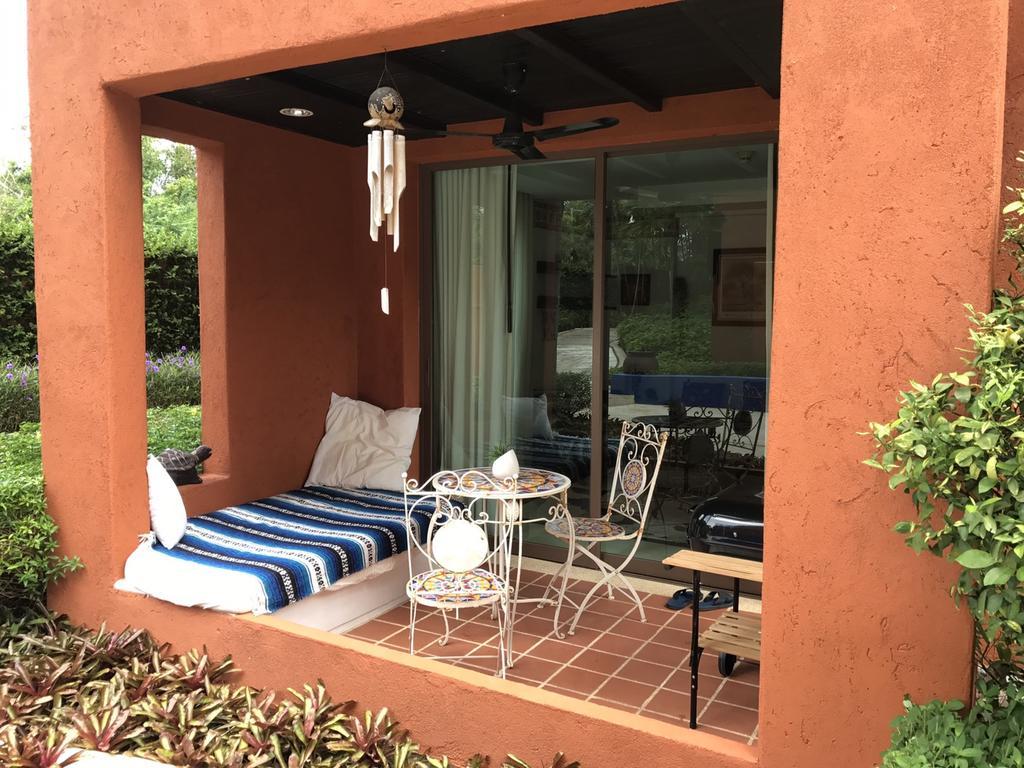 Mexican Beachfront Condo Khao Tao Exteriör bild